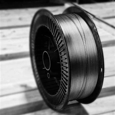 Tricourile Titanium au o etichetă în interior?